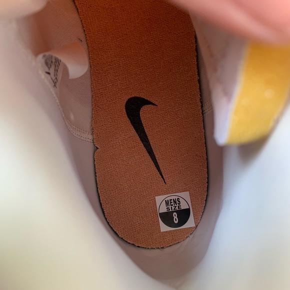 Pink Nike blazers size 9.5 women’s 8 men’s - Picture 6 of 7